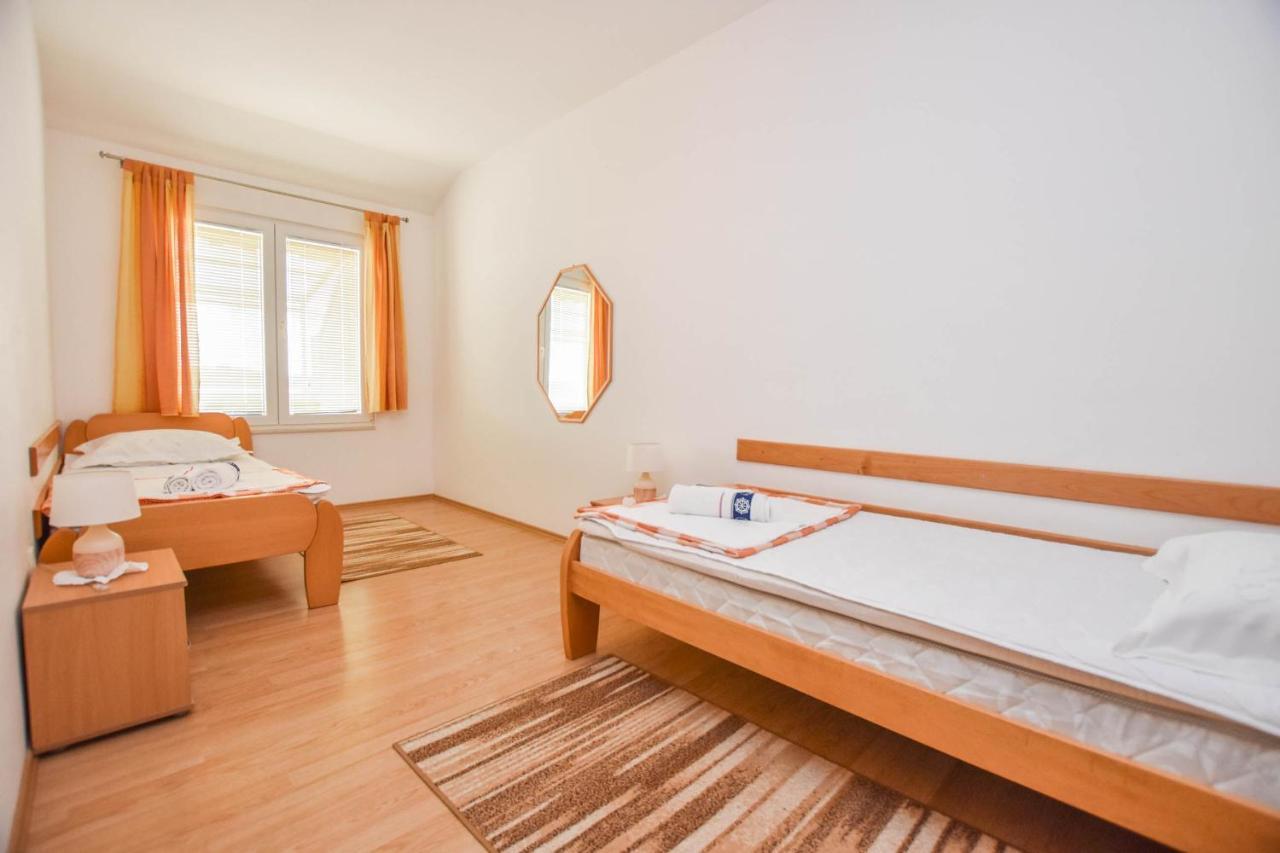 Apartments Dandelion Biograd Na Moru Exterior foto